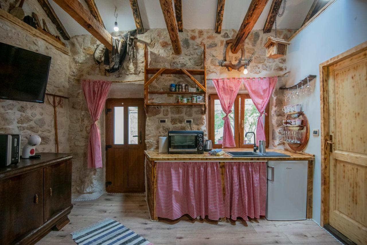The Old Stable 1861 Vila Imotski Exterior foto